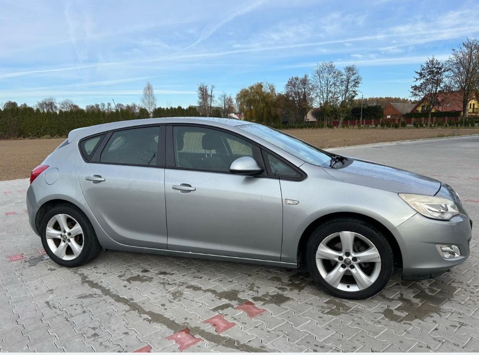 Astra 1.4 Turbo 140km
