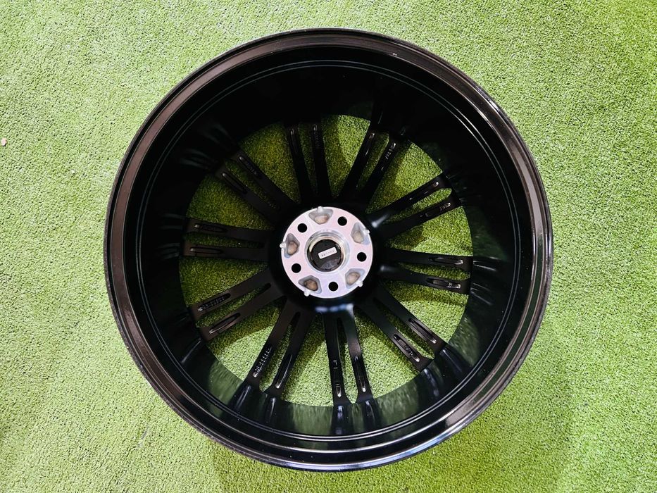 Диски на land rover Range Rover R20 5x108 evoque DR08 black