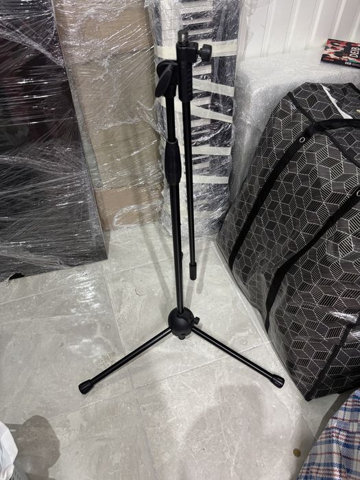 Pedestal microfone