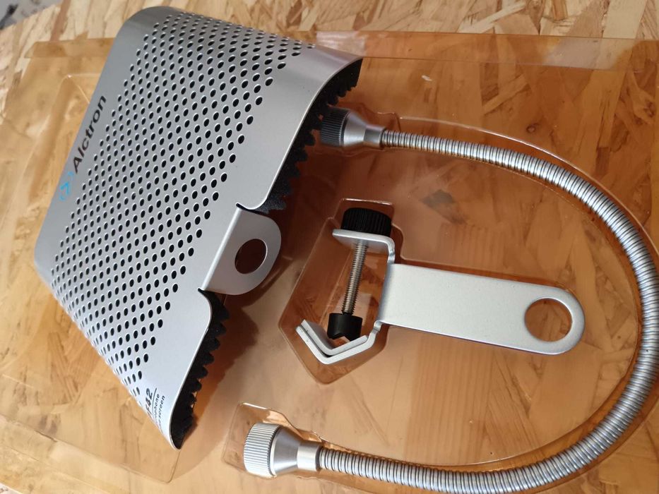 Alctron PF42 Mini and concise acoustic diffuser screen