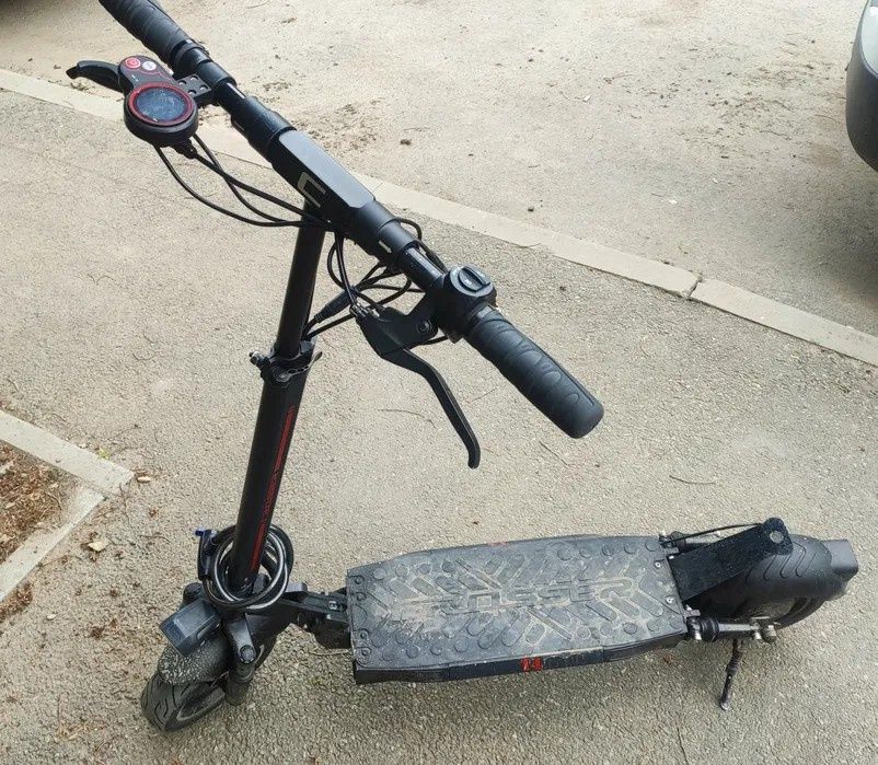 Електросамокат Crosser T4
Crosser T4