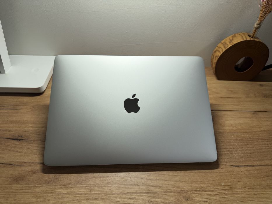 MacBook Air M1 16GB RAM 256GB SSD Silver 86%