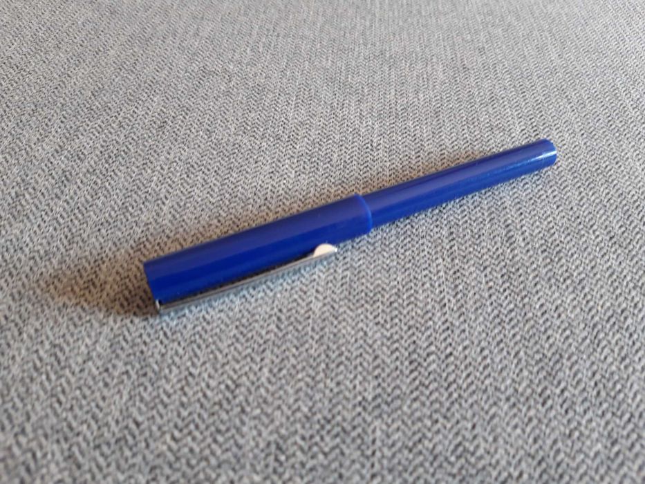 Caneta de tinta permanente