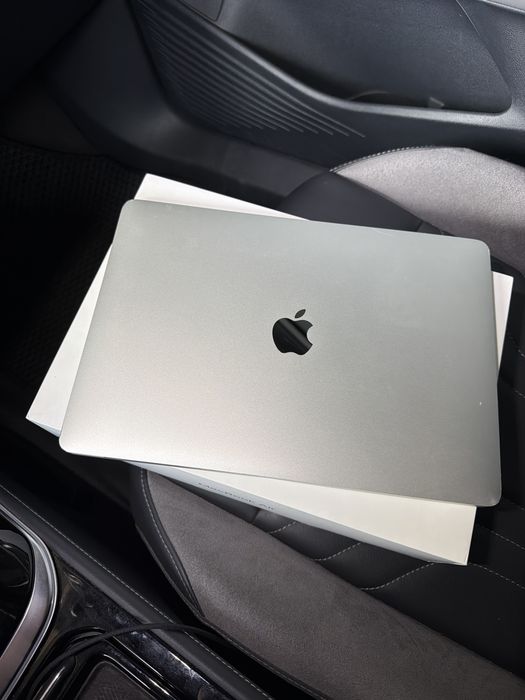 MacBook Air 8/128gb