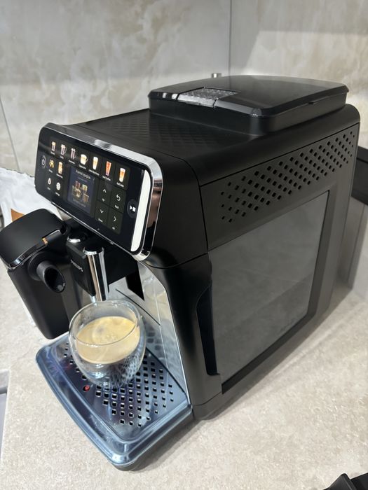 Кавомашина Philips late go 5500