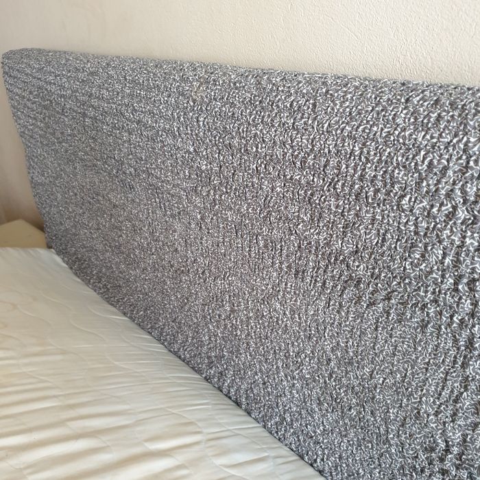 Pokrowiec Ochraniacz na łóżko tapicerowane 160x200 szary
