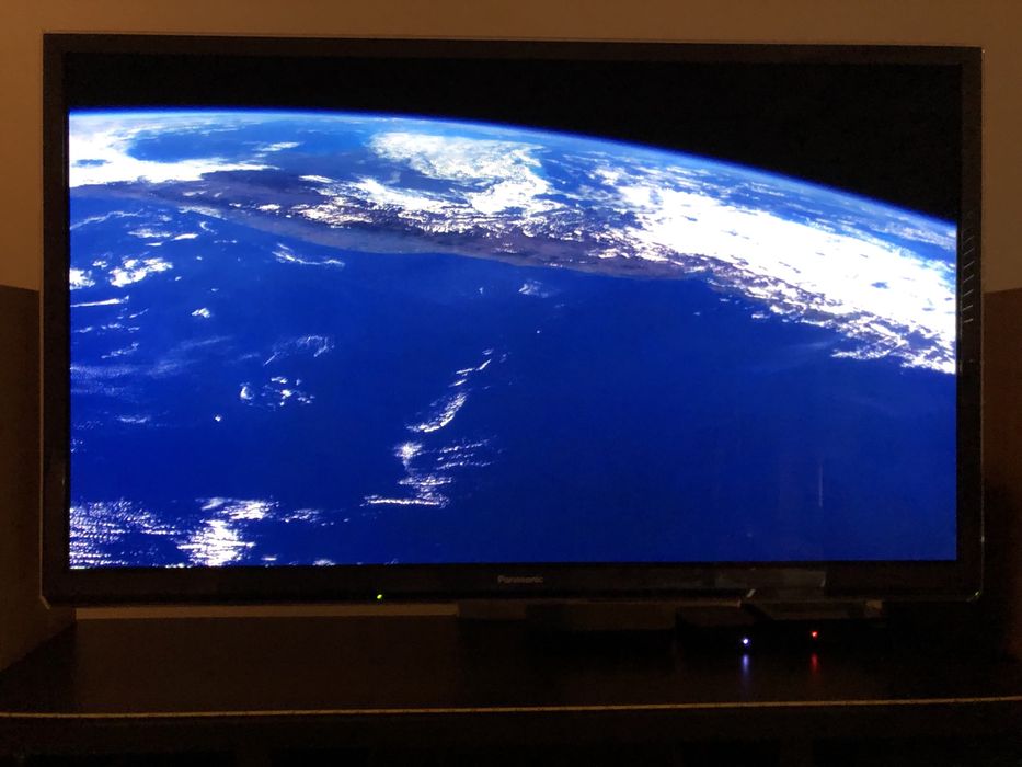 TV 50” Panasonic Plasma TX-P50ST50