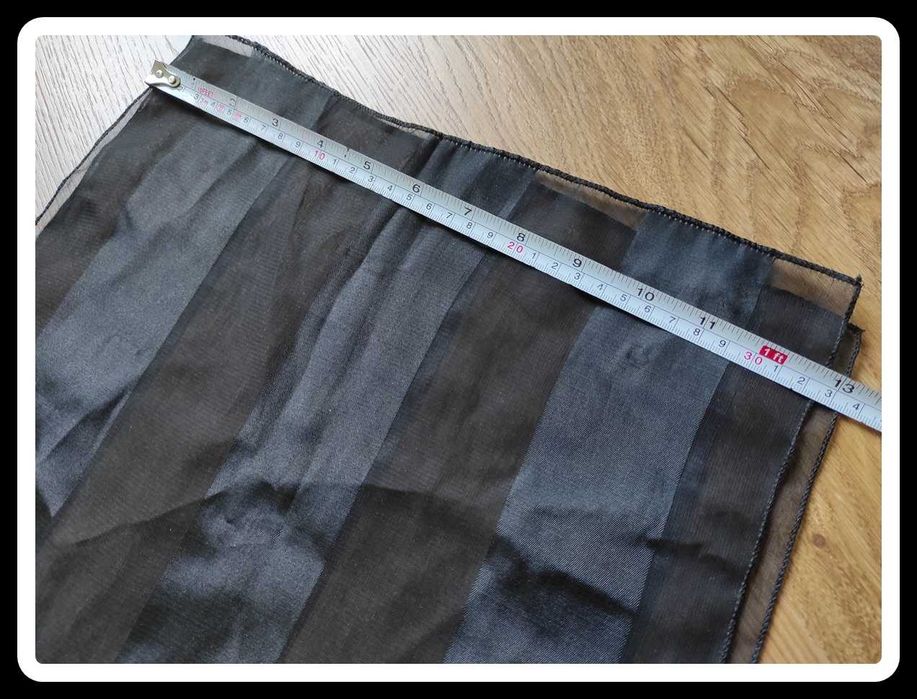 Czarny szal chusta 32 cm x 136 cm w pasy