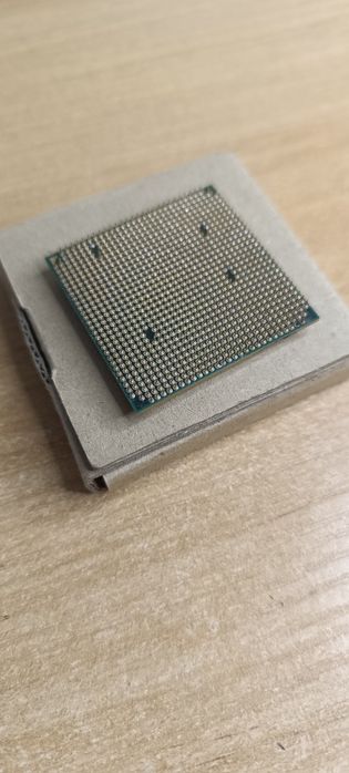 AMD FX-8300 — работает идеально, хорошее охлаждение, стабильный разгон