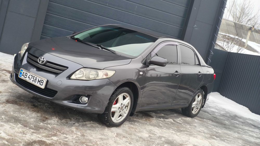 Продам королу 1.6 газ. бензин