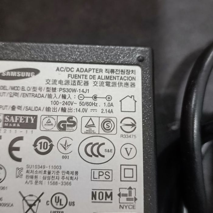Oryginalny zasilacz Samsung 14V 2,14A do monitorów