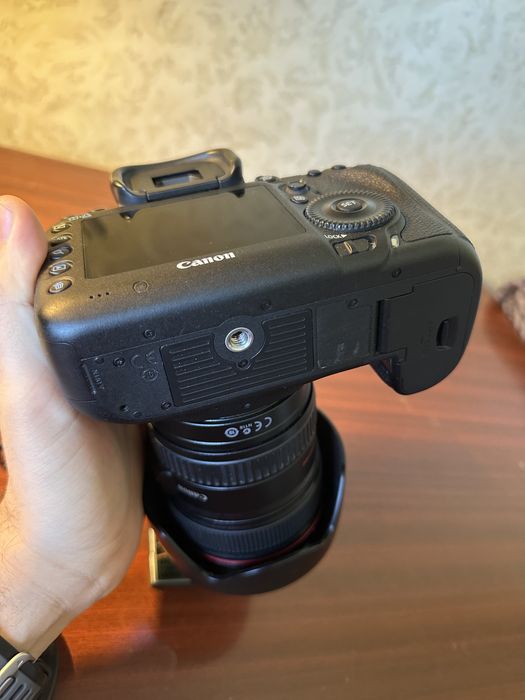 Canon 5D Mark III + об'єктив EF 24-105, нова: 34 500 грн