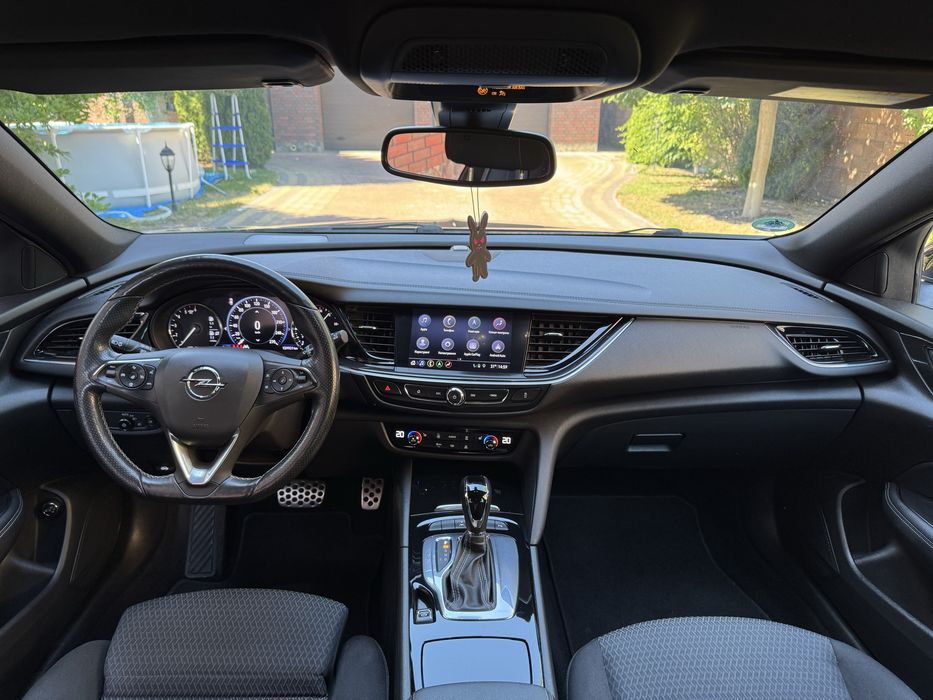Opel Insignia 2022