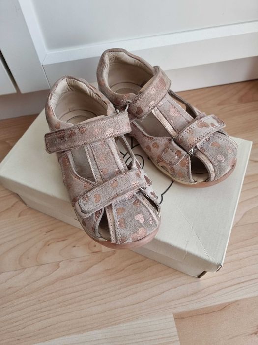 Skórzane sandałki Lasocki 24, wkładka 15,6 cm