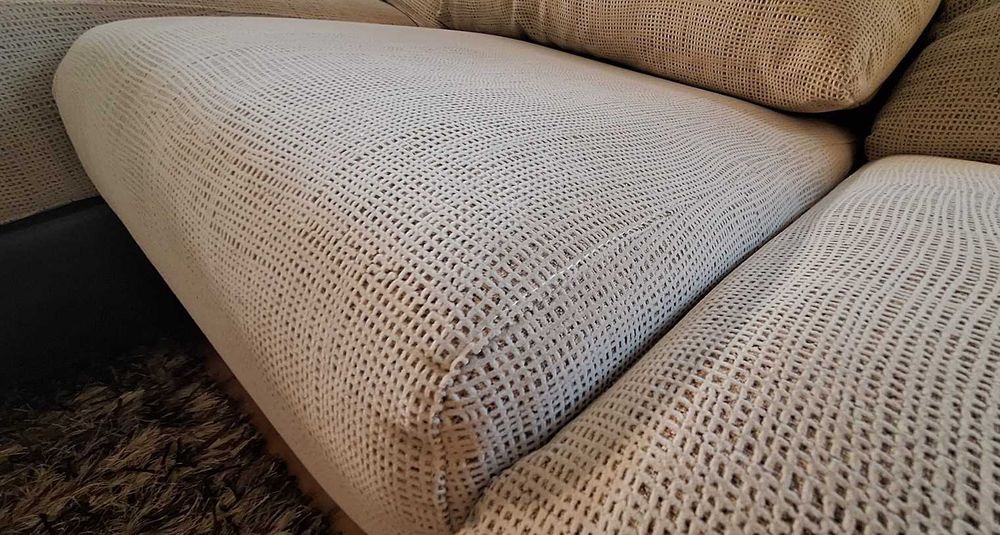 Sofá chaise longue com 3 lugares