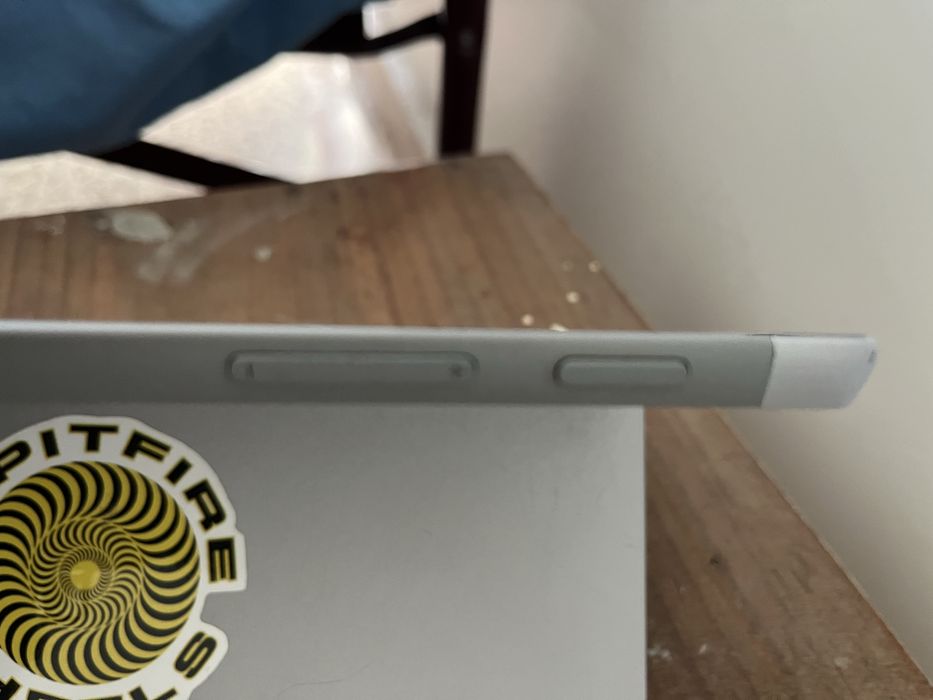 Vendo Microsoft Surface Go (8GB RAM / 128GB SSD) - Excelente Bateria (87%)