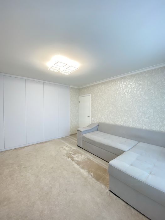 Продаж 1к квартири з ремонтом і власним паркомісцем (Газ)