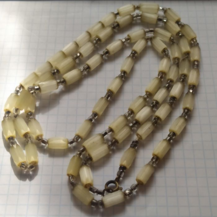 Винтажные сатиновые бусы