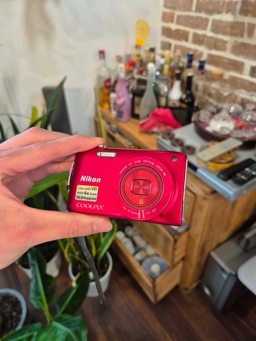Nikon Coolpix S3300 czerwony | stan bardzo dobry / idealny | w pełni sprawny