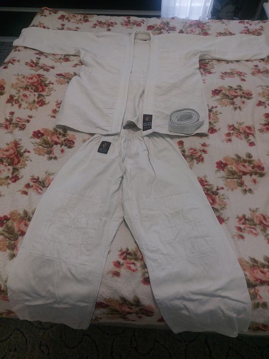 Продам дитяче кімоно