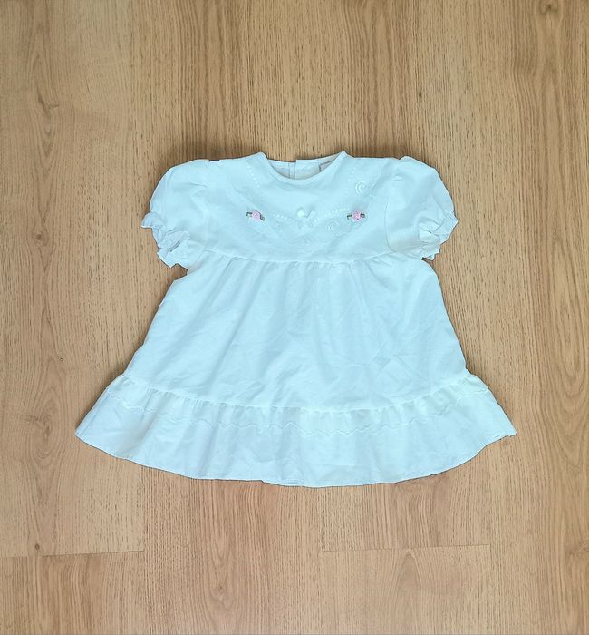 Біла красива сукня для дівчинки