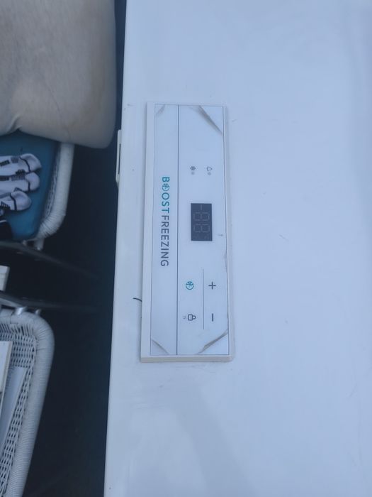 Arca Congeladora Horizontal Becken 301L (Classe A++) – Excelente Estado