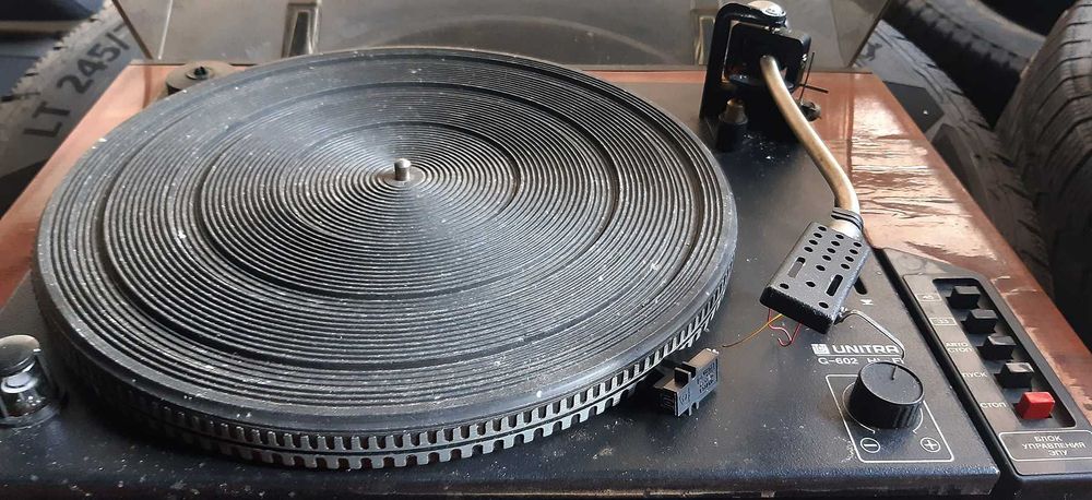 Прогавач вінілу/Електропроигреватель Вега 108