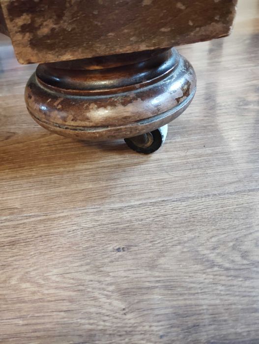 Rozkładany stół +6  krzeseł