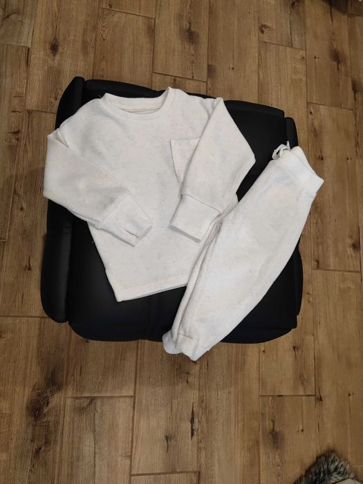 Одяг 86/98 для дівчинки спідничка світшот костюмчик дитячий безрукавка