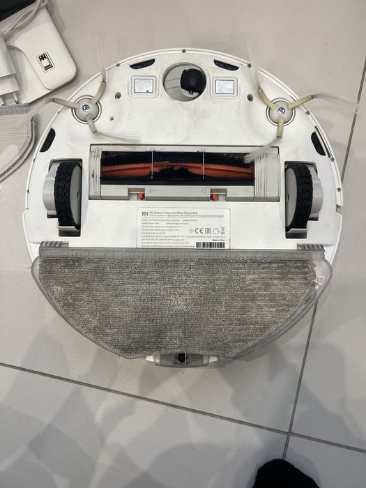 Робот Пилосос / Робот Пылесос Xiaomi Roborock Vacuum-Mop Essential
