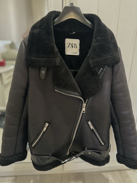 Дублянка Zara, чорна