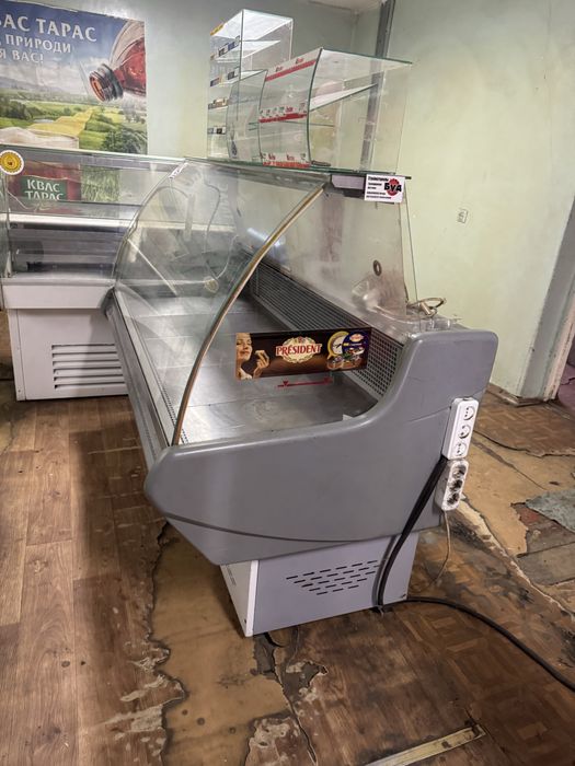 Холодильная ветрина