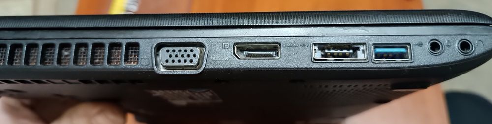 Ноутбук Toshiba Tecra R940 i5