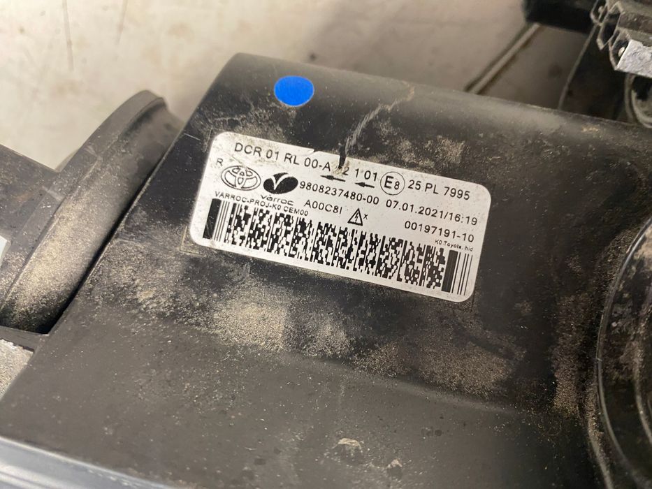 toyota proace ii lampa prawy przód xenon led