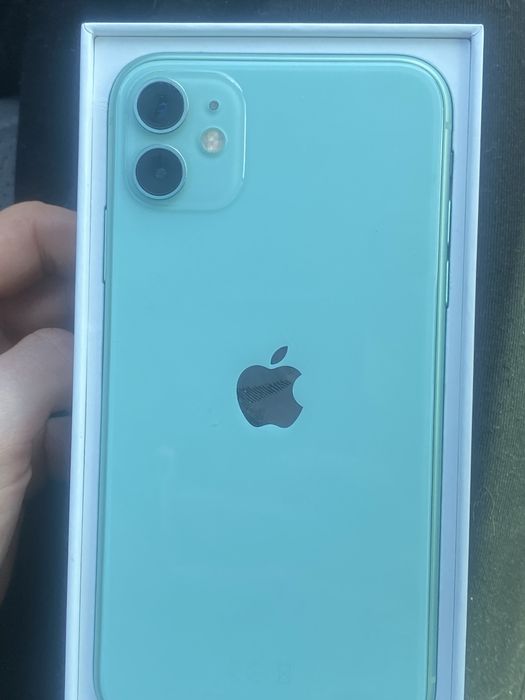 Продам Iphone 11