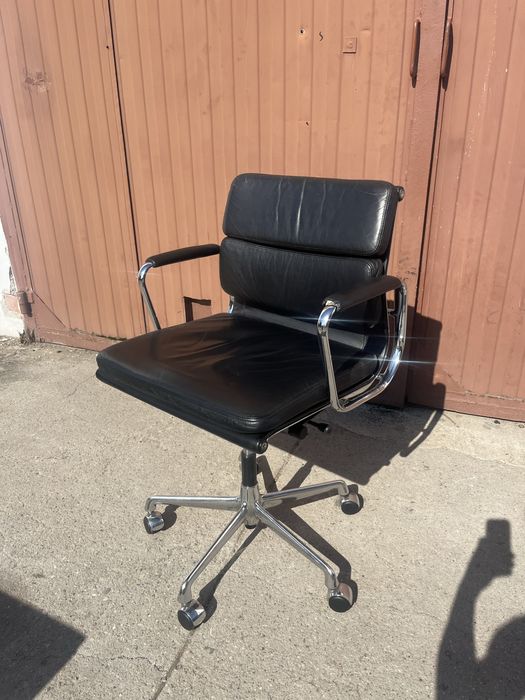 Fotel biurowy Vitra ea  217