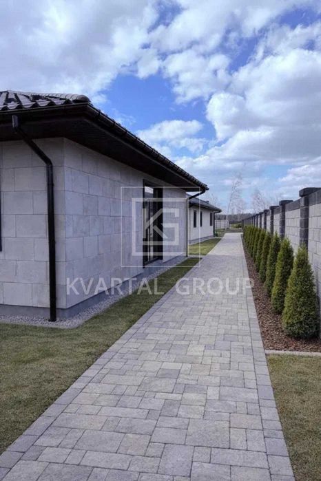 Новий будинок 105 м² з терасою та газом