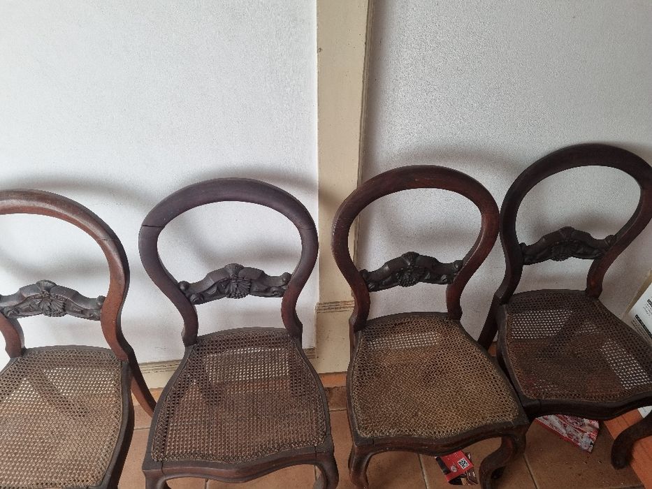 Conjunto de sala antigo (7 peças) – sofá + cadeirão + 5 cadeiras em ma