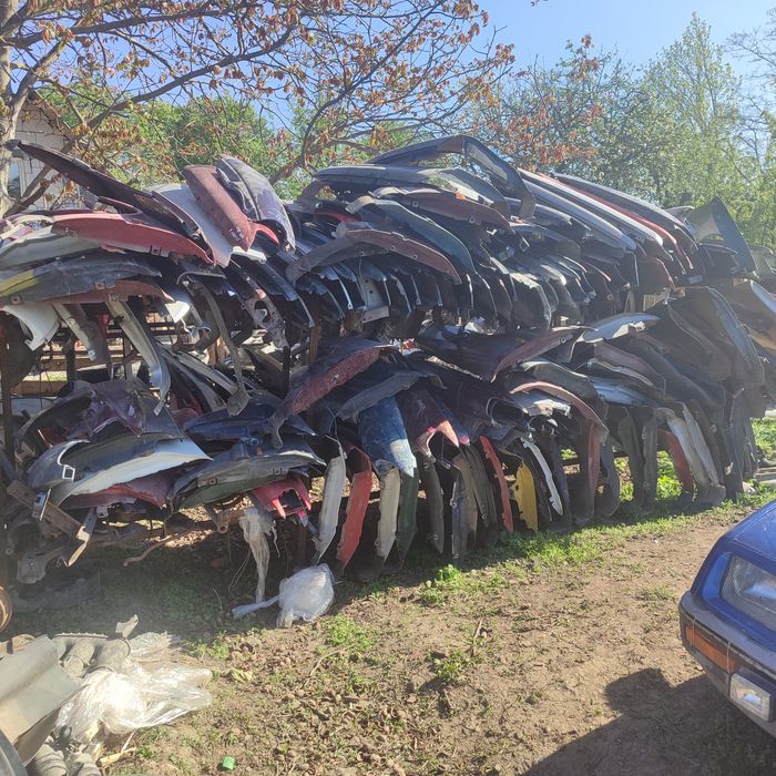 Крила передні до різних авто