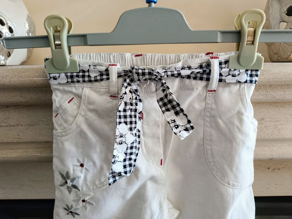 śliczne spodenki 3-4 lata