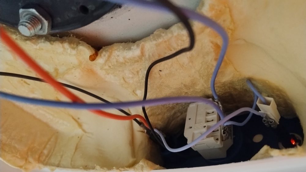 Electrolux EWH 100 SL Бойлер