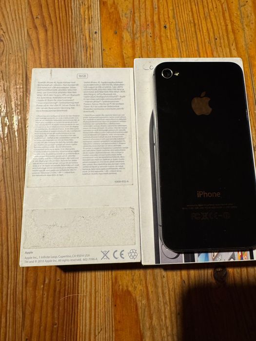 iPhone 4s stan idealny. Komplet