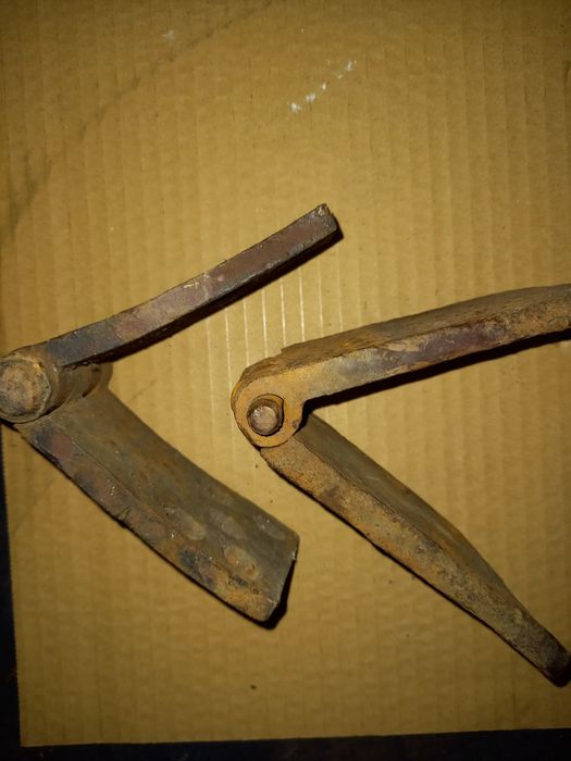 Kute zawiasy stalowe