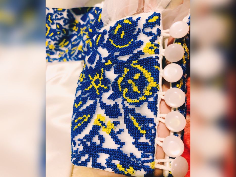 Продам українську весільну сукню