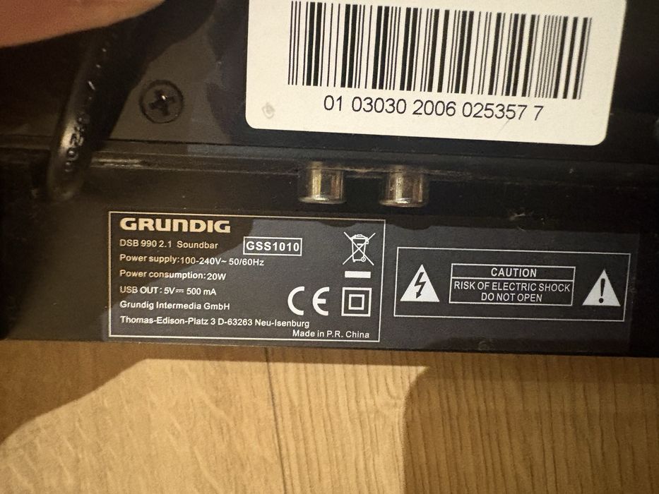 TV LCD Samsung+ Soundbar Grundig