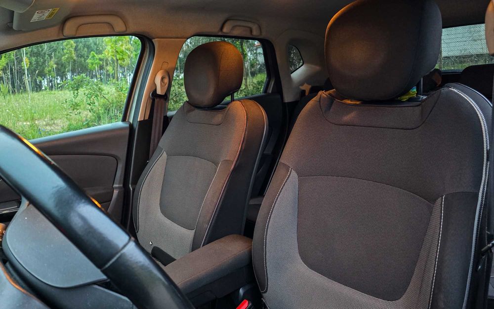 Renault Captur 1.5dCi 90CV 2014 18 Meses Garantia