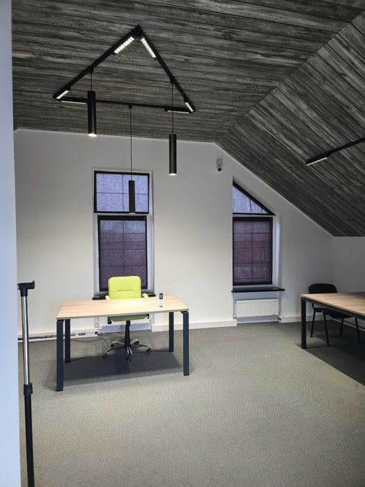 Офіс 37,7 м² у центрі Чернігова - з генератором і автономним опаленням