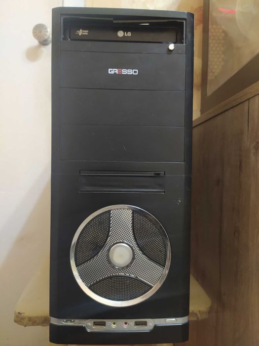 Старий не робочий ПК