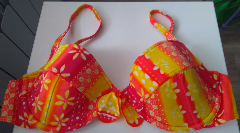 Купальник раздельный размер L, бюст В-С модель Анжелика.