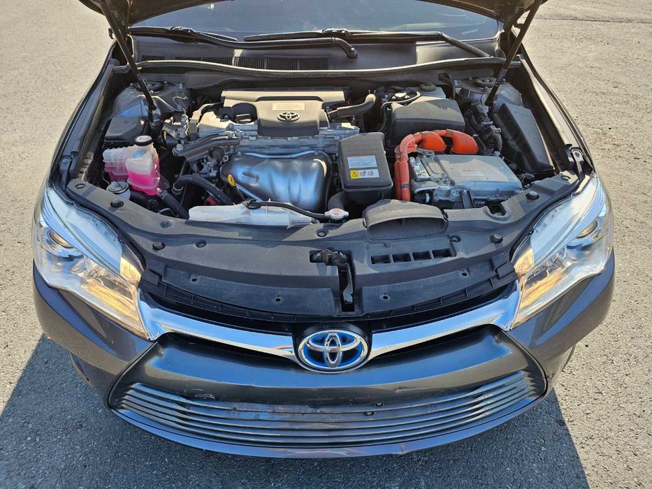 2017 Toyota New Camry Hybrid LE незначні пошкодження